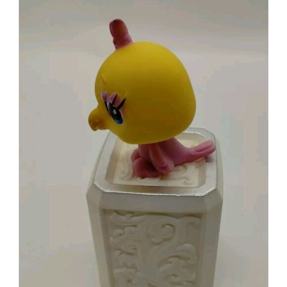 👀 Bratz lil' Angelz #744 Yellow and Pink Parrot Hasbro Littlest Pet Shop Hasbro - Picture 2 of 4